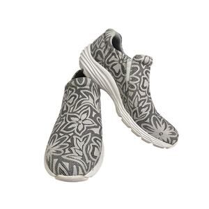 Nurse Mates Align Dorin Shoe White/Gray/Black Flowers Size 7M Slip Resistant